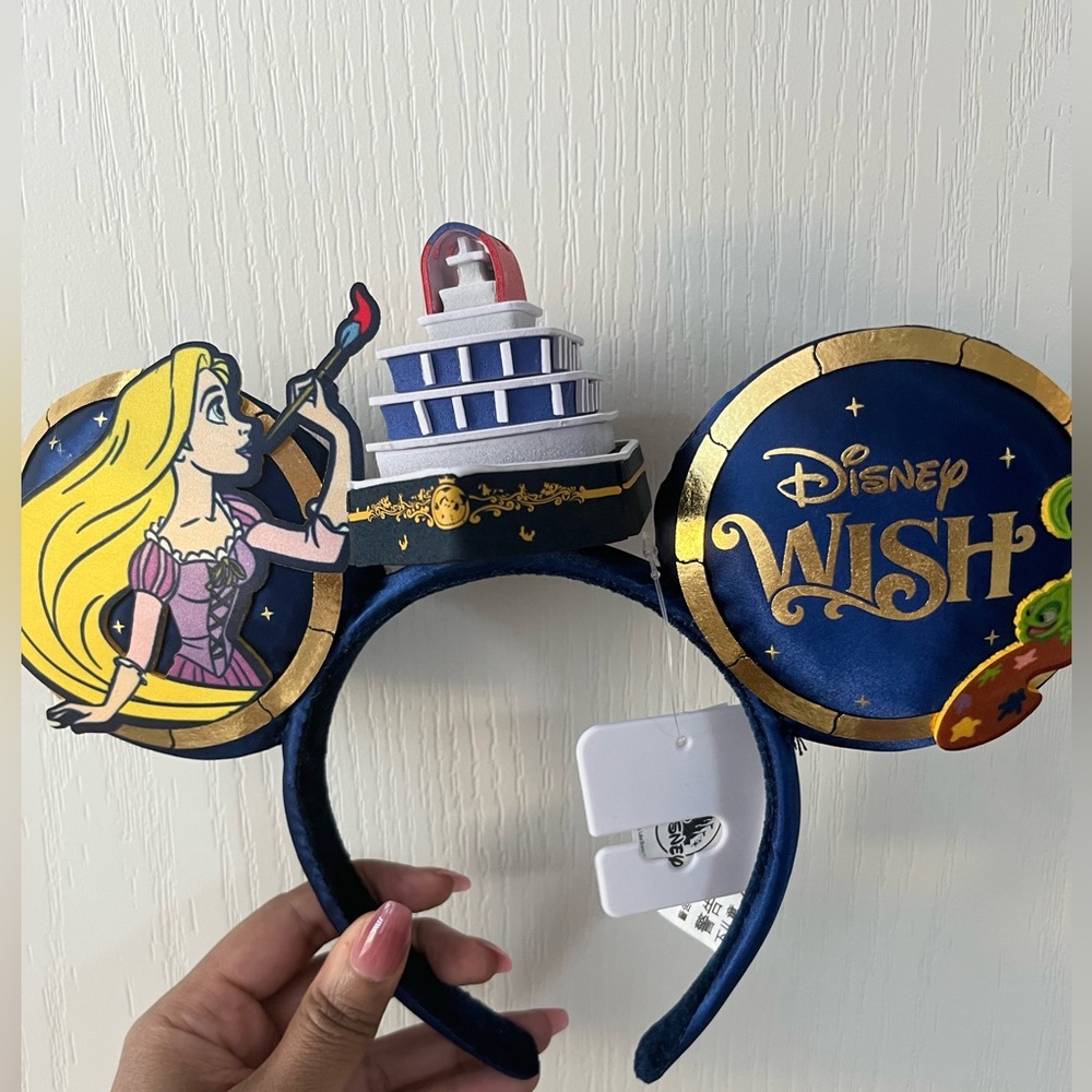 NWT Inaugural Disney Wish Ears